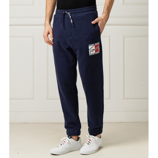 Tommy Jeans Spodnie dresowe Tjm Graphic | Regular Fit Tommy Jeans L promocja Gomez Fashion Store