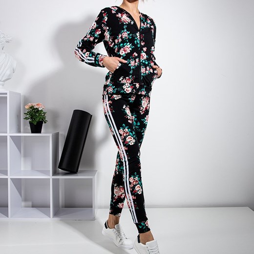 Wzorzysty damski komplet sportowy - Odzież Royalfashion.pl XL/XXL - 43 royalfashion.pl