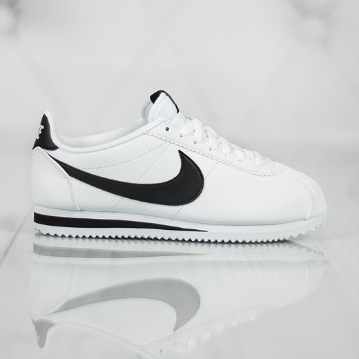Buty sportowe damskie Nike sneakersy cortez sznurowane gładkie