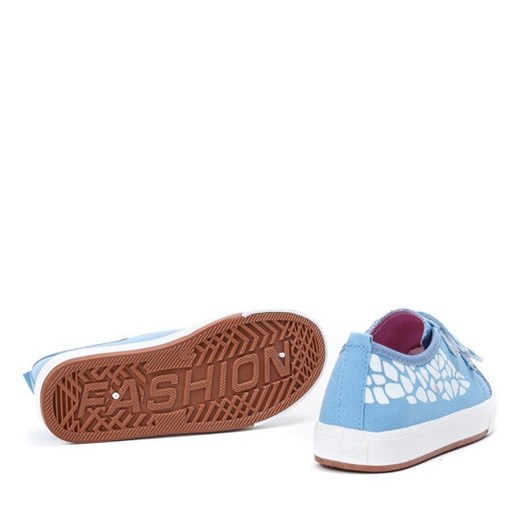 Trampki dziecięce niebieskie Royalfashion.pl na rzepy bez wzorów na wiosnę