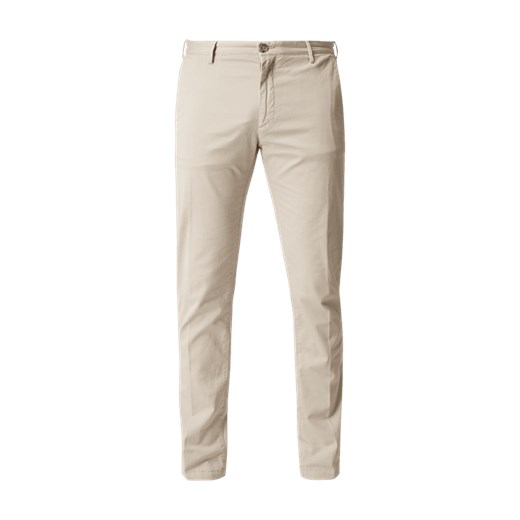 Chinosy o kroju slim fit z dodatkiem streczu