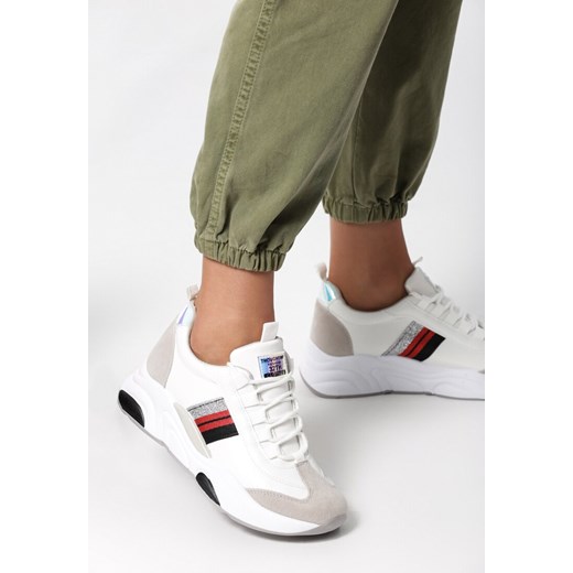 Sneakersy damskie białe Born2be na platformie gładkie ze skóry ekologicznej sznurowane