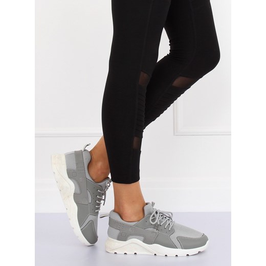 Buty sportowe damskie na wiosnę
