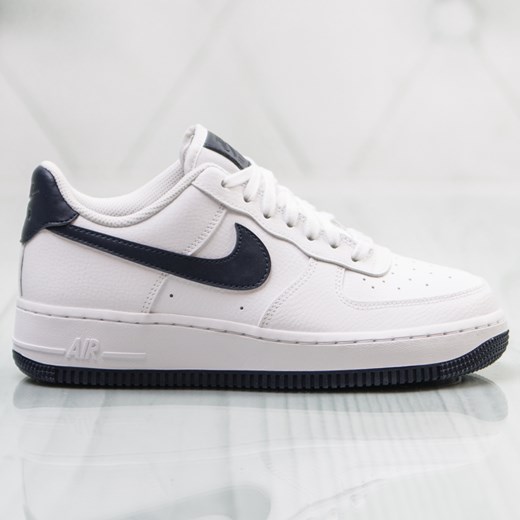 Buty sportowe damskie Nike dla biegaczy air force płaskie sznurowane