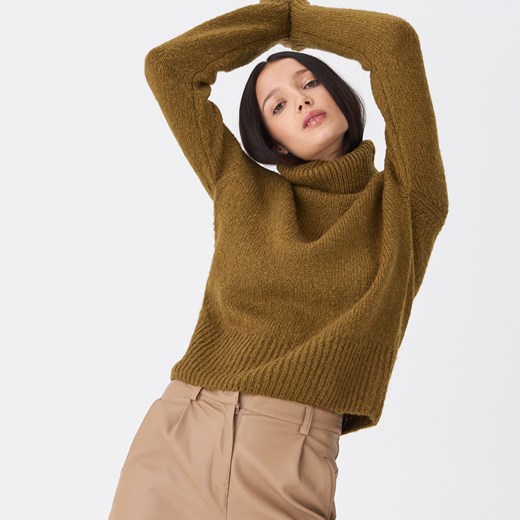 Sweter damski House z golfem