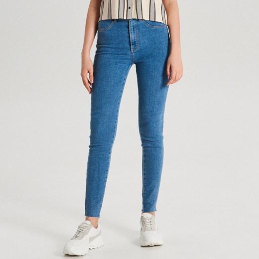 Jeansy damskie Cropp