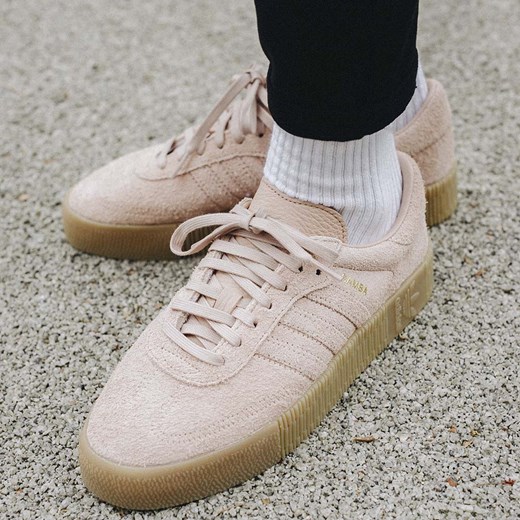 Buty sportowe damskie różowe Adidas na wiosnę gładkie