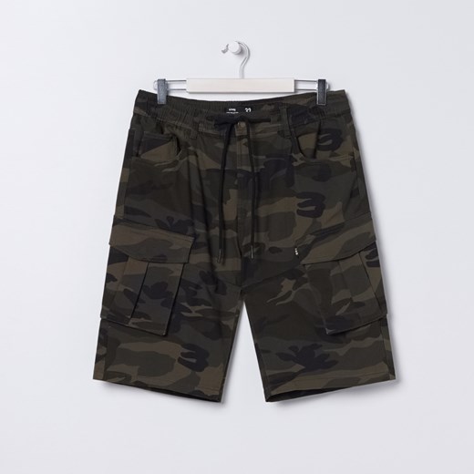 Sinsay - Szorty jogger z kieszeniami cargo - Wielobarwny