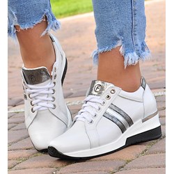Pantofelek24 buty sportowe damskie białe sznurowane  - zdjęcie produktu