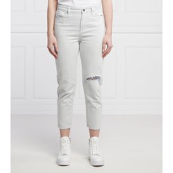 Armani Exchange jeansy damskie białe w miejskim stylu  - zdjęcie produktu