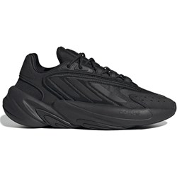 Buty sportowe damskie czarne Adidas wiązane płaskie  - zdjęcie produktu