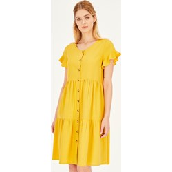 Sukienka żółta L'AF luźna mini z okrągłym dekoltem  - zdjęcie produktu