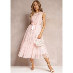 Sukienka Renee różowa rozkloszowana z dekoltem w serek midi bez rękawów  - zdjęcie produktu