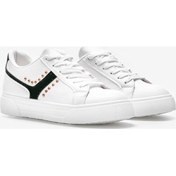 Białe trampki damskie Gemre sznurowane sportowe na płaskiej podeszwie  - zdjęcie produktu