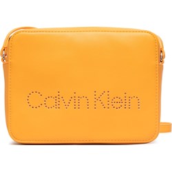 Listonoszka Calvin Klein pomarańczowy matowa elegancka bez dodatków  - zdjęcie produktu