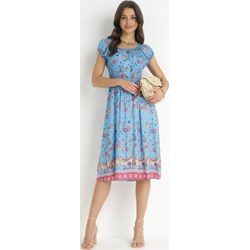 Sukienka Born2be z okrągłym dekoltem midi dla puszystych z krótkim rękawem  - zdjęcie produktu
