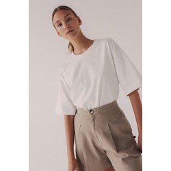 Bluzka damska Muuv. casual z okrągłym dekoltem biała  - zdjęcie produktu