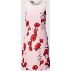 Sukienka APART casual różowa na wiosnę mini z okrągłym dekoltem  - zdjęcie produktu