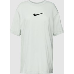 Bluzka damska Nike biała z okrągłym dekoltem z haftem bawełniana  - zdjęcie produktu