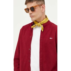 Koszula męska Tommy Jeans z klasycznym kołnierzykiem czerwona  - zdjęcie produktu