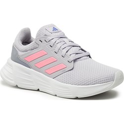 Buty sportowe damskie Adidas sznurowane  - zdjęcie produktu