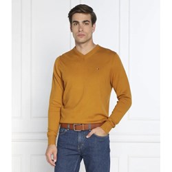 Sweter męski Tommy Hilfiger casual w serek  - zdjęcie produktu