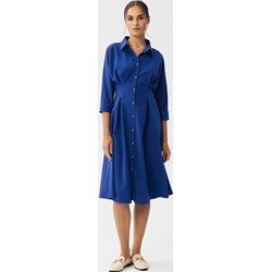 Sukienka Stylove szmizjerka midi z długimi rękawami niebieska z paskiem  - zdjęcie produktu
