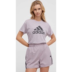 Bluzka damska Adidas w sportowym stylu z krótkim rękawem z napisami  - zdjęcie produktu