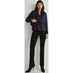 Bluzka damska Reserved czarna z długimi rękawami z dekoltem w serek  - zdjęcie produktu