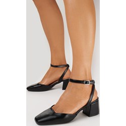 Czółenka Born2be na obcasie z klamrą z kwadratowym noskiem  - zdjęcie produktu