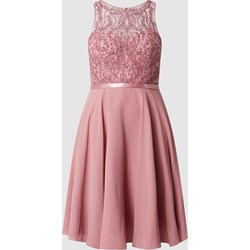 Sukienka Luxuar Fashion mini różowa rozkloszowana z szyfonu bez rękawów luźna  - zdjęcie produktu
