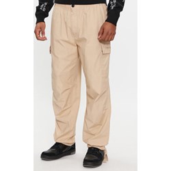 Spodnie męskie beżowe Calvin Klein  - zdjęcie produktu