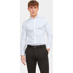 Koszula męska biała Jack & Jones z klasycznym kołnierzykiem  - zdjęcie produktu