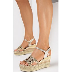 Sandały damskie Born2be z klamrą na platformie  - zdjęcie produktu