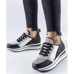 Buty sportowe damskie Gemre sneakersy czarne na platformie z tworzywa sztucznego sznurowane  - zdjęcie produktu