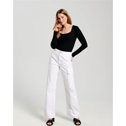 Jeansy damskie białe Sinsay  - zdjęcie produktu