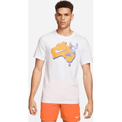 T-shirt męski Nike biały w nadruki  - zdjęcie produktu