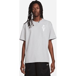 T-shirt męski Nike w sportowym stylu  - zdjęcie produktu