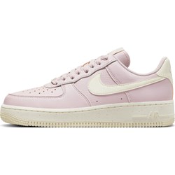 Buty sportowe damskie różowe Nike air force płaskie sznurowane  - zdjęcie produktu