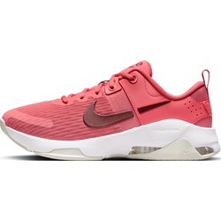 Buty sportowe damskie Nike zoom czerwone na płaskiej podeszwie  - zdjęcie produktu