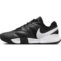Buty sportowe damskie Nike do tenisa wiązane na płaskiej podeszwie  - zdjęcie produktu