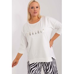 Bluzka damska Relevance biała z okrągłym dekoltem z aplikacją  - zdjęcie produktu
