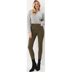Mohito spodnie damskie casual zielone  - zdjęcie produktu