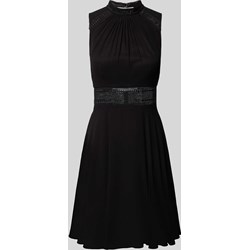 Sukienka V.m. czarna mini elegancka z haftem bez rękawów  - zdjęcie produktu