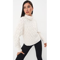 Biały sweter damski Mohito casual na jesień  - zdjęcie produktu