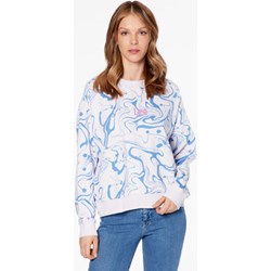 Bluza damska Lee jesienna krótka w abstrakcyjnym wzorze  - zdjęcie produktu