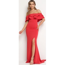Sukienka czerwona Born2be elegancka na zimę z krótkim rękawem  - zdjęcie produktu