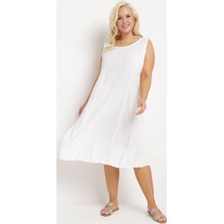 Sukienka Born2be trapezowa midi z wiskozy biała wieczorowa  - zdjęcie produktu