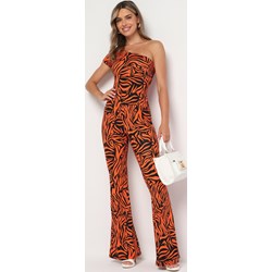 Spodnie damskie Born2be pomarańczowe w abstrakcyjnym wzorze  - zdjęcie produktu