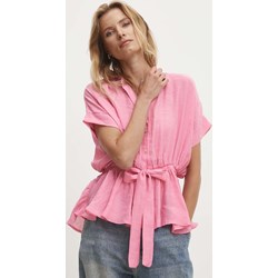 Bluzka damska Answear Lab różowa z krótkim rękawem na wiosnę  - zdjęcie produktu